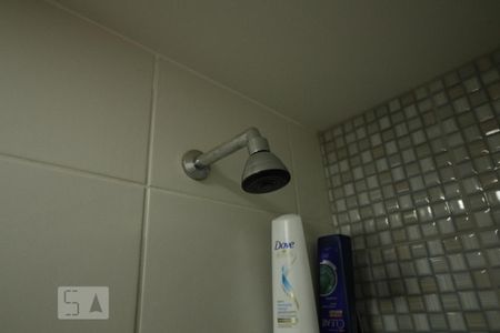 Apartamento para alugar com 58m², 2 quartos e 1 vagaChuveiro