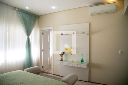 Casa à venda com 400m², 3 quartos e 4 vagas Casa à venda com 400m², 3 quartos e 4 vagasSuíte 1