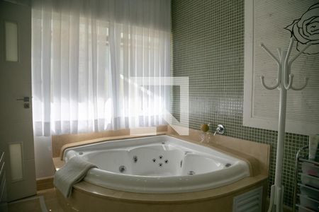 Casa à venda com 400m², 3 quartos e 4 vagas Casa à venda com 400m², 3 quartos e 4 vagasBanheiro da suíte 1