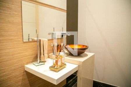 Casa à venda com 400m², 3 quartos e 4 vagas Casa à venda com 400m², 3 quartos e 4 vagasBanheiro