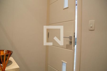 Casa à venda com 400m², 3 quartos e 4 vagas Casa à venda com 400m², 3 quartos e 4 vagasBanheiro