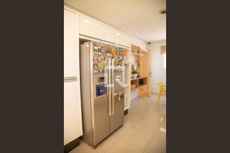 Casa à venda com 400m², 3 quartos e 4 vagas Casa à venda com 400m², 3 quartos e 4 vagasCozinha