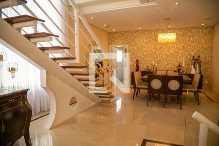 Sala de casa à venda com 3 quartos, 400m² em Parque Renato Maia, Guarulhos