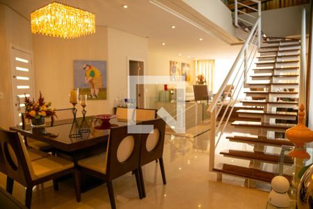 Sala de casa à venda com 3 quartos, 400m² em Parque Renato Maia, Guarulhos