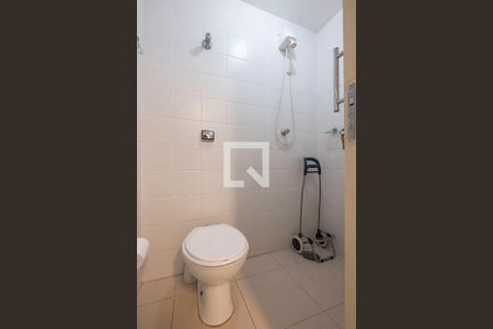 Apartamento para alugar com 117m², 2 quartos e 1 vaga Apartamento para alugar com 117m², 2 quartos e 1 vagaBanheiro Social