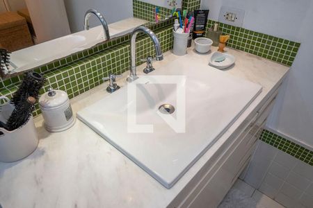 Apartamento para alugar com 117m², 2 quartos e 1 vaga Apartamento para alugar com 117m², 2 quartos e 1 vagaSuíte - Banheiro