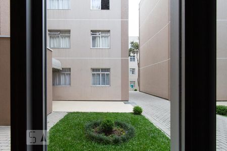 Vista do quarto 1 de apartamento para alugar com 2 quartos, 48m² em Capão Raso, Curitiba