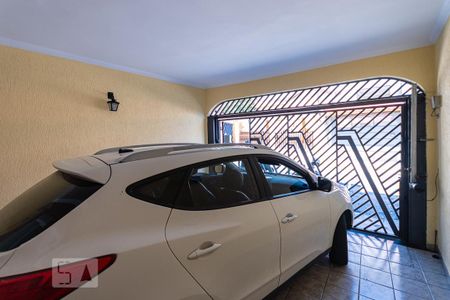 Casa à venda com 297m², 3 quartos e 2 vagas Casa à venda com 297m², 3 quartos e 2 vagasGaragem