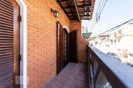 Casa à venda com 297m², 3 quartos e 2 vagas Casa à venda com 297m², 3 quartos e 2 vagasVaranda quarto 2