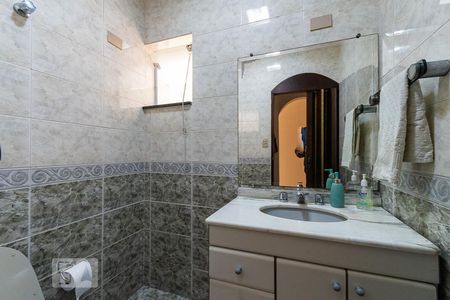 Lavabo  de casa à venda com 3 quartos, 297m² em Vila Paulistania, São Paulo