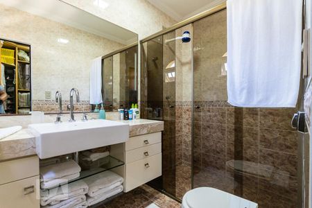 Casa à venda com 297m², 3 quartos e 2 vagas Casa à venda com 297m², 3 quartos e 2 vagasBanheiro suíte
