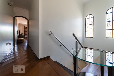 Casa à venda com 297m², 3 quartos e 2 vagas Casa à venda com 297m², 3 quartos e 2 vagasCorredor