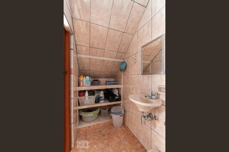 Casa à venda com 297m², 3 quartos e 2 vagas Casa à venda com 297m², 3 quartos e 2 vagasBanheiro de serviço