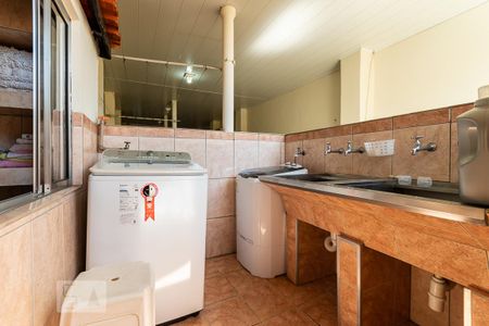 Casa à venda com 297m², 3 quartos e 2 vagas Casa à venda com 297m², 3 quartos e 2 vagasÁrea de serviço