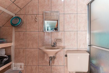 Casa à venda com 297m², 3 quartos e 2 vagas Casa à venda com 297m², 3 quartos e 2 vagasBanheiro de serviço