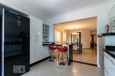 Casa à venda com 297m², 3 quartos e 2 vagas Casa à venda com 297m², 3 quartos e 2 vagasCozinha