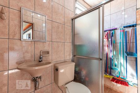 Casa à venda com 297m², 3 quartos e 2 vagas Casa à venda com 297m², 3 quartos e 2 vagasBanheiro de serviço
