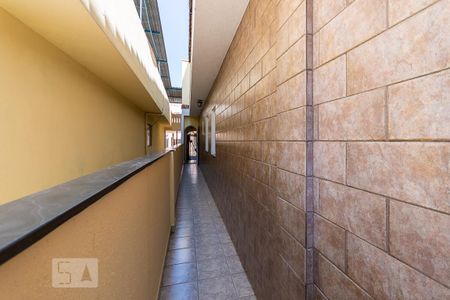 Casa à venda com 297m², 3 quartos e 2 vagas Casa à venda com 297m², 3 quartos e 2 vagasCorredor externo