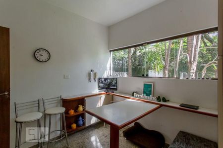 Casa à venda com 456m², 4 quartos e 4 vagasCozinha