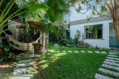 Casa à venda com 456m², 4 quartos e 4 vagasÁrea Externa