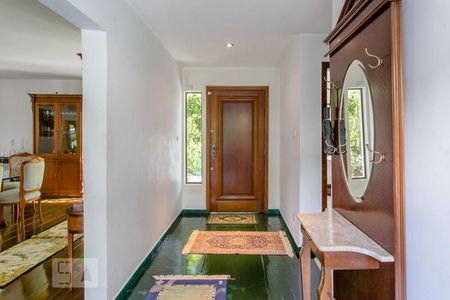 Casa à venda com 456m², 4 quartos e 4 vagasSala