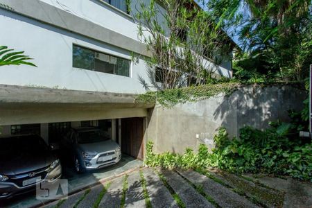 Casa à venda com 456m², 4 quartos e 4 vagasGaragem