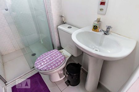 Banheiro de apartamento à venda com 1 quarto, 28m² em República, São Paulo