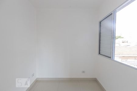 Quarto 2 de apartamento para alugar com 2 quartos, 43m² em Vila Invernada, São Paulo