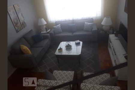 Casa à venda com 100m², 3 quartos e 1 vaga Casa à venda com 100m², 3 quartos e 1 vagaSala