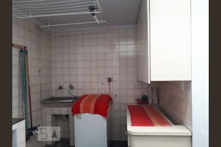Casa à venda com 100m², 3 quartos e 1 vaga Casa à venda com 100m², 3 quartos e 1 vagaÁrea de Serviço