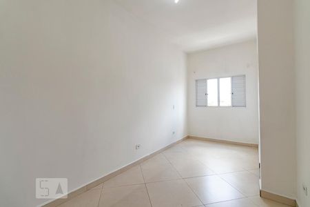 Casa para alugar com 70m², 2 quartos e sem vagaSuíte