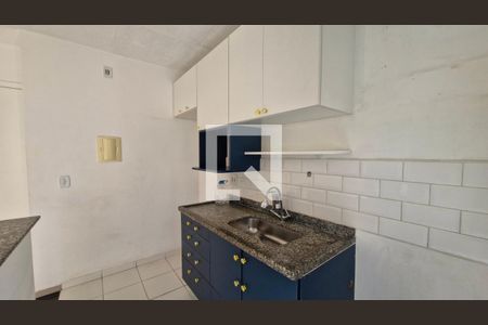 Cozinha de apartamento para alugar com 2 quartos, 50m² em Vila Emir, São Paulo