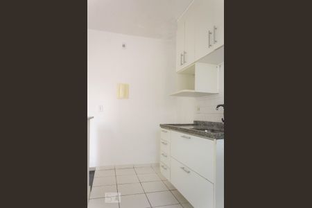 Cozinha de apartamento para alugar com 2 quartos, 50m² em Vila Emir, São Paulo
