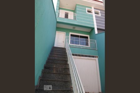 Casa à venda com 220m², 3 quartos e 2 vagas Casa à venda com 220m², 3 quartos e 2 vagasÁrea Externa