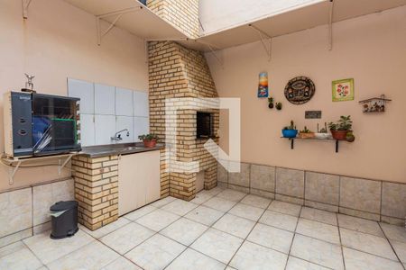 Casa à venda com 136m², 3 quartos e 1 vagaLavanderia com churrasqueira 