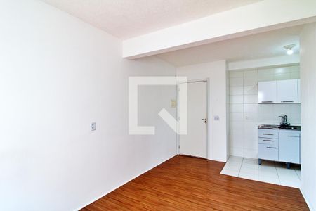 Sala de apartamento para alugar com 2 quartos, 43m² em Jardim Helga, São Paulo