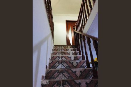 escada de casa à venda com 4 quartos, 150m² em Vila Santo Henrique, São Paulo