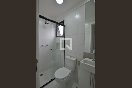 Banheiro de apartamento para alugar com 1 quarto, 30m² em Vila Deodoro, São Paulo