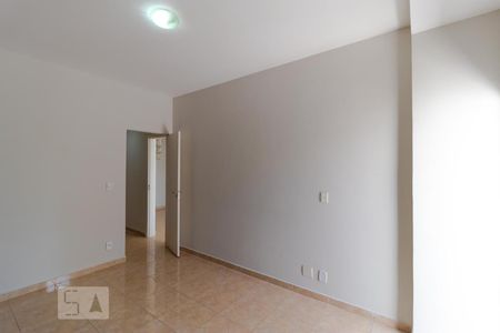 Casa à venda com 196m², 4 quartos e 3 vagasSuíte 01