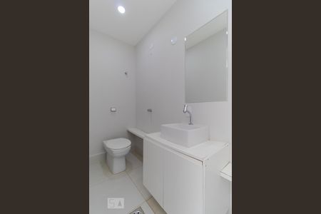 Casa à venda com 196m², 4 quartos e 3 vagasLavabo