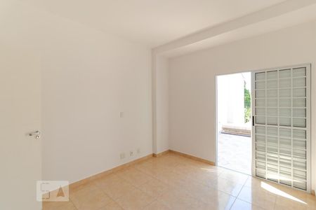 Casa à venda com 196m², 4 quartos e 3 vagasSuíte 02