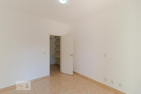 Casa à venda com 196m², 4 quartos e 3 vagasSuíte 02