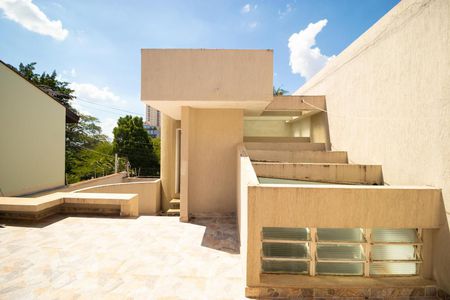 Casa à venda com 196m², 4 quartos e 3 vagasVaranda das Suítes e Sala Íntima