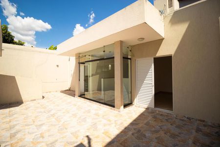 Casa à venda com 196m², 4 quartos e 3 vagasVaranda das Suítes e Sala Íntima