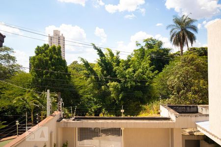 Casa à venda com 196m², 4 quartos e 3 vagasVista da Varanda das Suítes e Sala Íntima