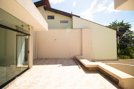 Casa à venda com 196m², 4 quartos e 3 vagasVaranda das Suítes e Sala Íntima