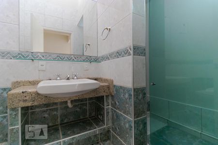 Casa à venda com 196m², 4 quartos e 3 vagasBanheiro da Suíte 01