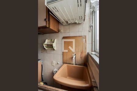 Apartamento para alugar com 77m², 2 quartos e sem vaga Apartamento para alugar com 77m², 2 quartos e sem vagaCozinha e Área de Serviço