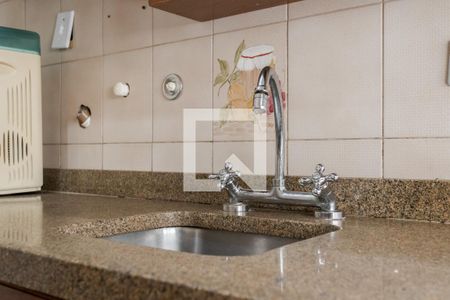 Apartamento para alugar com 77m², 2 quartos e sem vaga Apartamento para alugar com 77m², 2 quartos e sem vagaCozinha e Área de Serviço