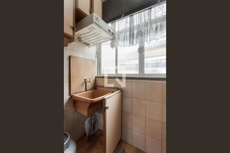 Apartamento para alugar com 77m², 2 quartos e sem vaga Apartamento para alugar com 77m², 2 quartos e sem vagaCozinha e Área de Serviço